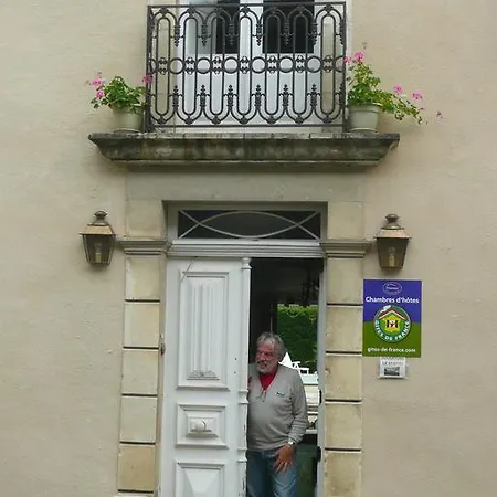 La Maison Du Parc Bed & Breakfast 3*