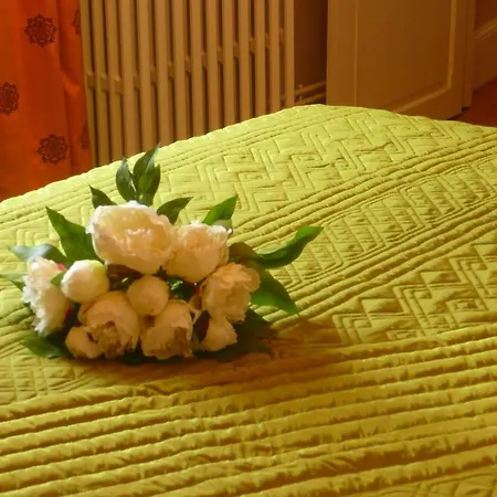 La Maison Du Parc Bed & Breakfast 3*