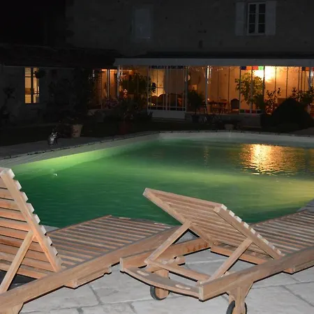 La Maison Du Parc Lacave (Ariege)