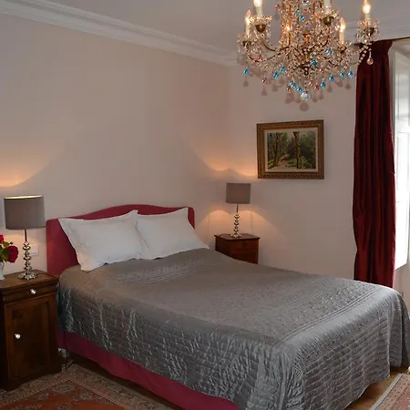 Bed & Breakfast La Maison Du Parc Lacave (Ariege)